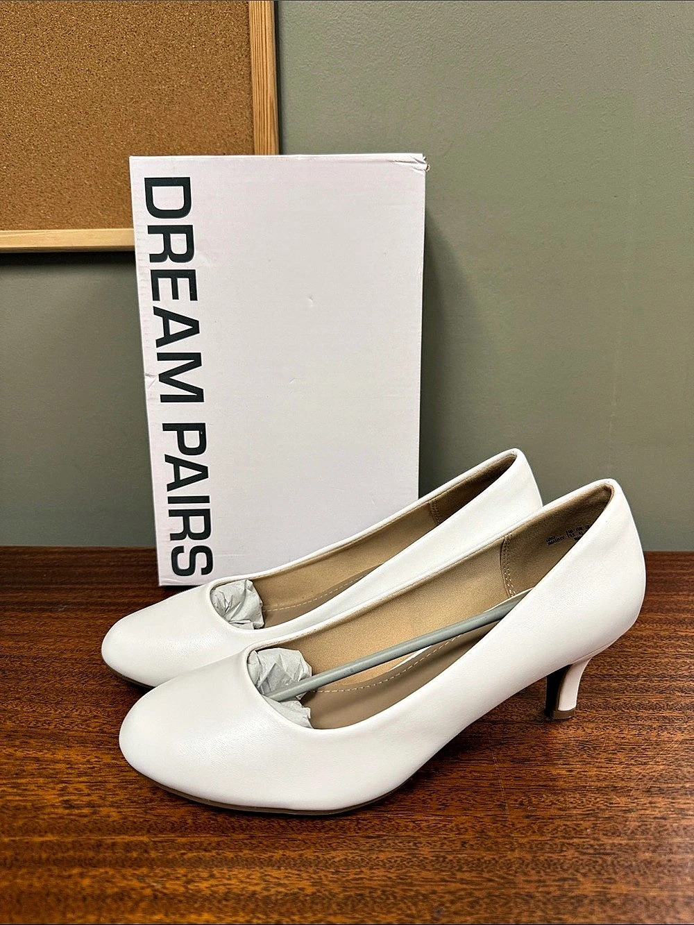 Dream Pairs White Heels